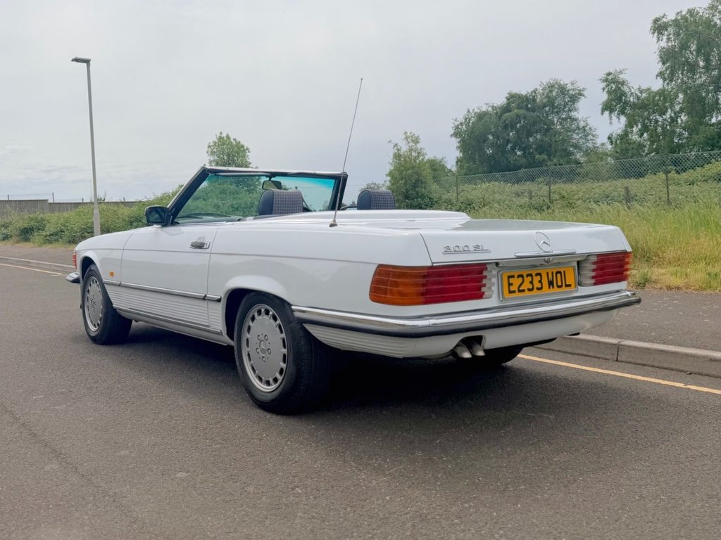 USED 1987 E MERCEDES-BENZ SL 300 R107 // 3.0L // 2d Convertible // AUTO // 188 BHP // px swap 