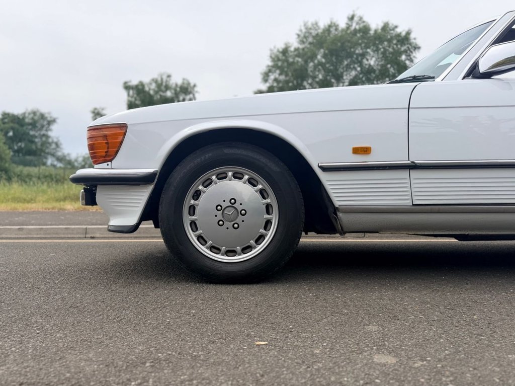 USED 1987 E MERCEDES-BENZ SL 300 R107 // 3.0L // 2d Convertible // AUTO // 188 BHP // px swap 