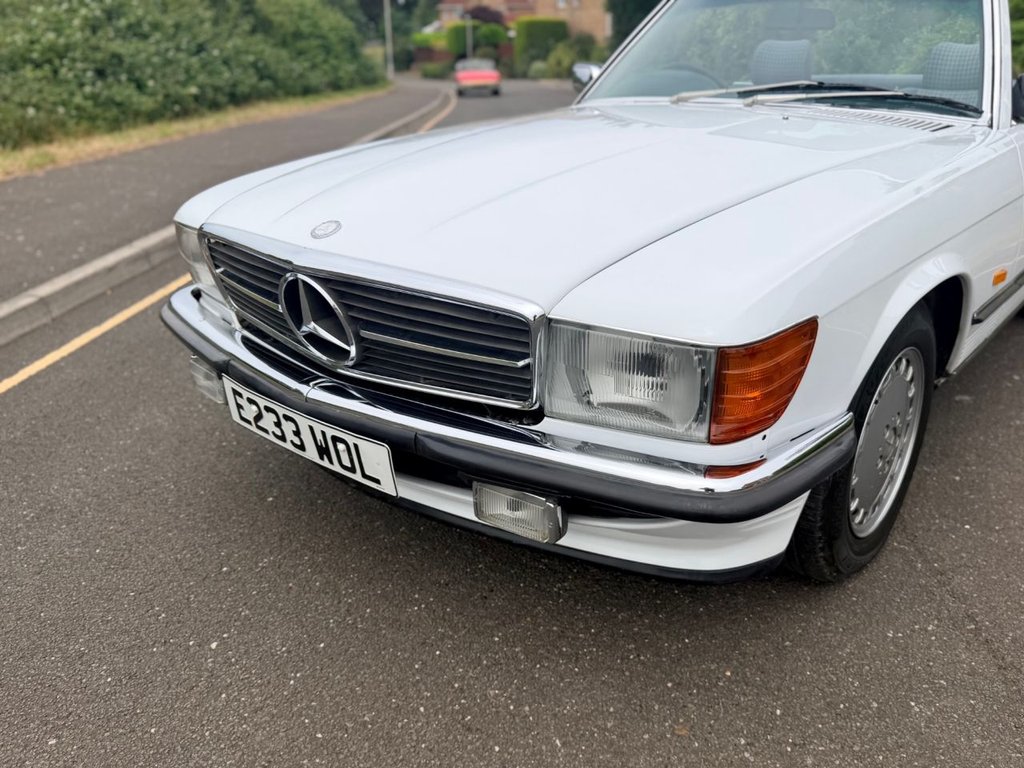 USED 1987 E MERCEDES-BENZ SL 300 R107 // 3.0L // 2d Convertible // AUTO // 188 BHP // px swap 