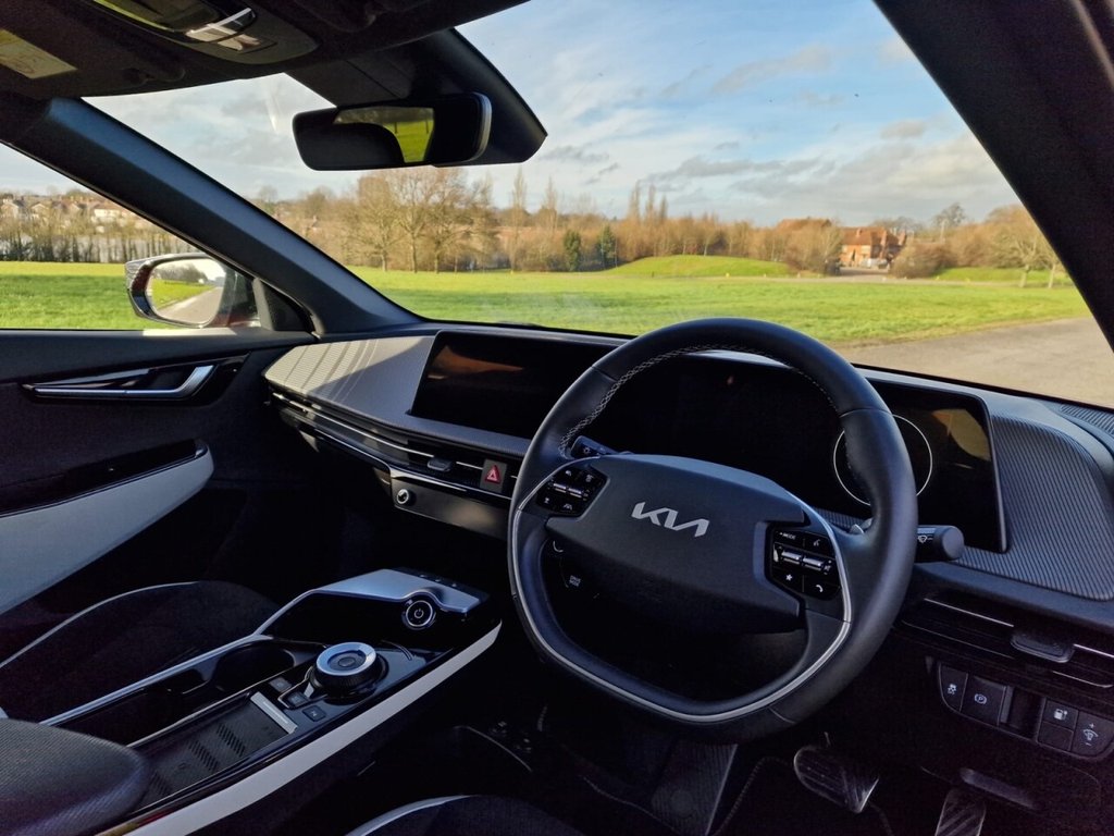 USED 2022 72 KIA EV6 77.4kWh GT-Line Hatchback 5dr Electric Auto AWD (320 bhp) FINANCE AVAILABLE