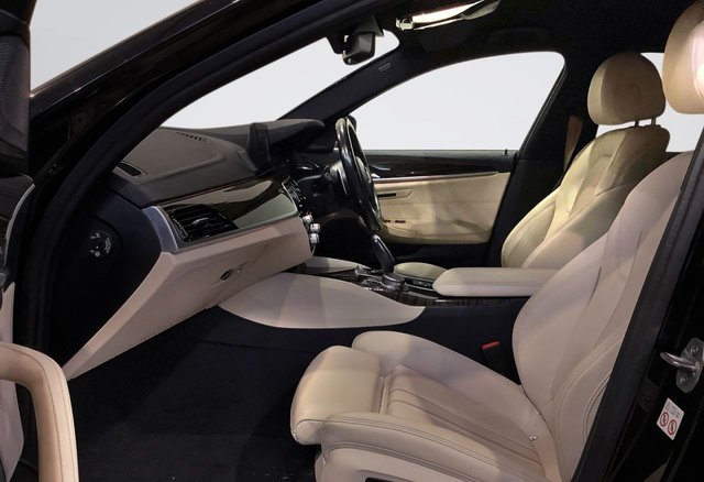 2018 BMW 5 Series 2L M Sport 5dr - Photo 10