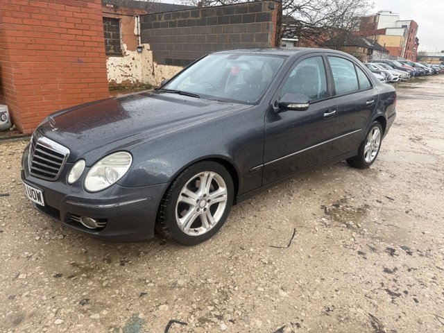 2009 Mercedes-Benz E-Class 3L Avantgarde 4dr - Photo 11