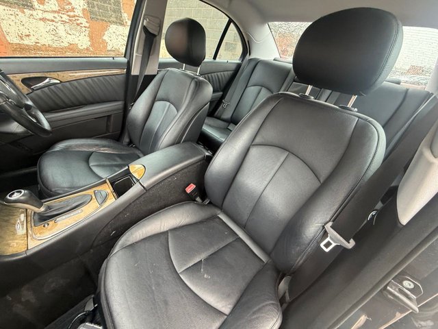 2009 Mercedes-Benz E-Class 3L Avantgarde 4dr - Photo 3