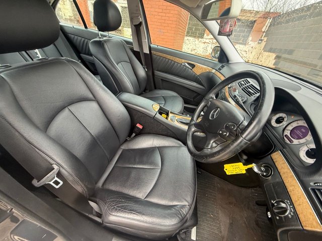 2009 Mercedes-Benz E-Class 3L Avantgarde 4dr - Photo 8