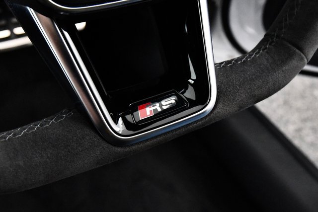 USED 2021 21 AUDI RS7 4.0 TFSI V8 Carbon Black Sportback 5dr Petrol Tiptronic quattro Euro 6 (s/s) (600 ps) FSH | Carbon Int & Ext | 22"s