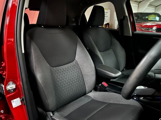 2023 Toyota Yaris 1.5L Design 5dr - Photo 6