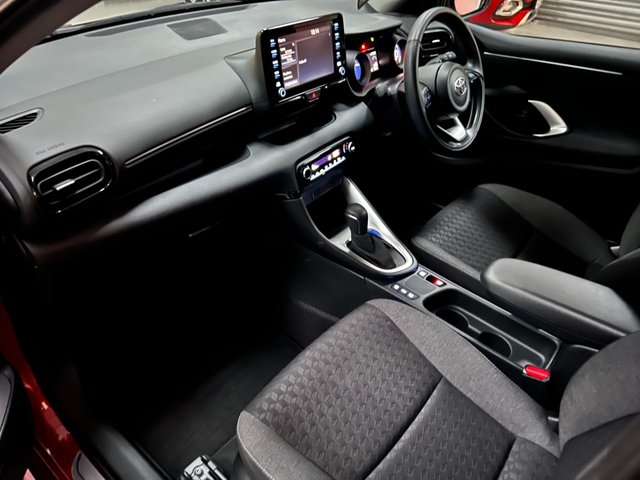 2023 Toyota Yaris 1.5L Design 5dr - Photo 7