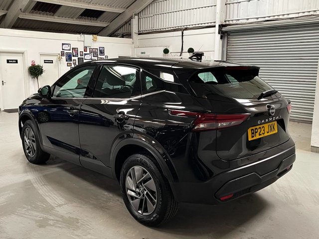 View our NISSAN QASHQAI