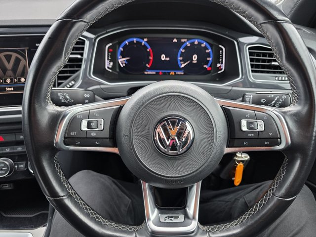 2019 VOLKSWAGEN T-ROC - Photo 12