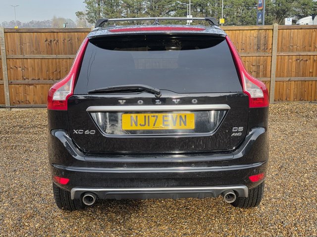 2017 VOLVO XC60 - Photo 3