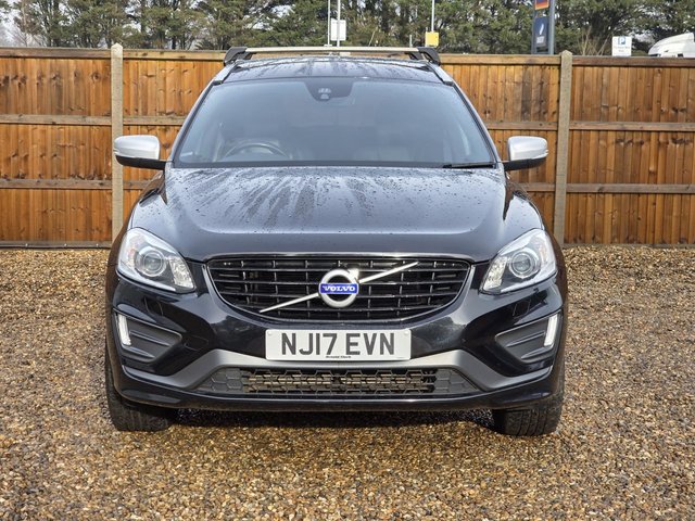 2017 VOLVO XC60 - Photo 7