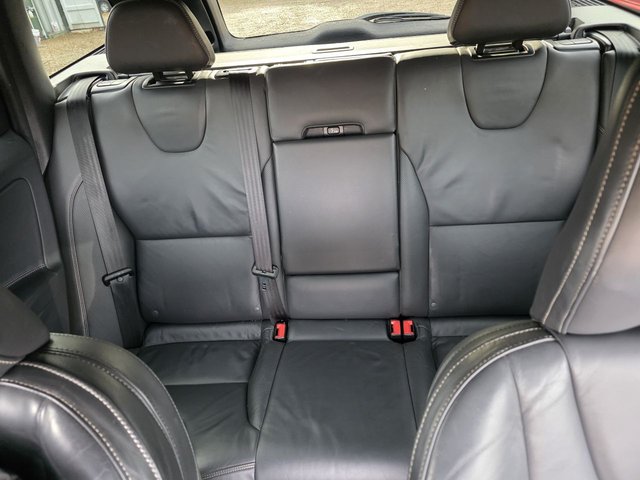 2017 VOLVO XC60 - Photo 10