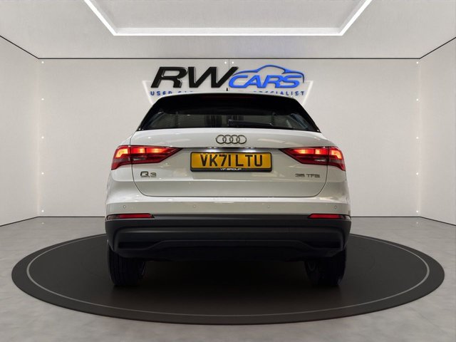 2021 Audi Q3 1.5L Technik 5dr - Photo 4