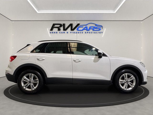 2021 Audi Q3 1.5L Technik 5dr - Photo 6