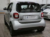 USED 2021 71 SMART FORTWO 17.6kWh Premium Coupe 2dr Electric Auto (22kW Charger) (82 ps) GENUINE LOW MILES SUNROOF HEATED SEATS PARKING SENSORS 1 OWNER SERVICE HISTORY WARRANTY