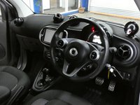 USED 2021 71 SMART FORTWO 17.6kWh Premium Coupe 2dr Electric Auto (22kW Charger) (82 ps) GENUINE LOW MILES SUNROOF HEATED SEATS PARKING SENSORS 1 OWNER SERVICE HISTORY WARRANTY