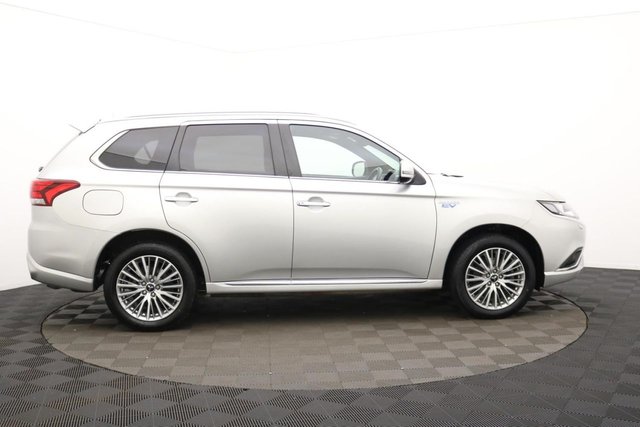 2020 Mitsubishi Outlander 2.4L Dynamic 5dr - Photo 2