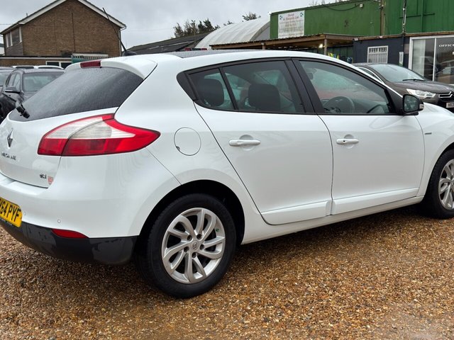 2014 RENAULT MEGANE 1.5 dCi ENERGY Limited Hatchback 5dr Diesel Manual Euro 5 (s/s) (110 ps) - Photo 8