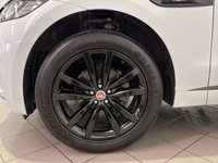 USED 2020 70 JAGUAR F-PACE 2.0 P250i Chequered Flag SUV 5dr Petrol Auto AWD Euro 6 (s/s) (250 ps) PANORAMIC GLASS ROOF + HEATED STEERING WHEEL + REVERSING CAMERA