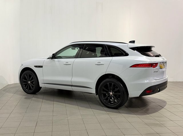 2020 Jaguar F-Pace 2L Chequered Flag 5dr - Photo 7