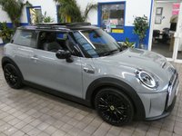 USED 2021 71 MINI Electric Hatch Cooper SE 32.6kWh Level 3 Hatchback 3dr Electric Auto (184 ps) BIG SPEC HEAD UP DISPLAY SAT NAV HEATED LEATHER INTERIOR REAR VIEW CAMERA CRUISE CONTROL PARKING SENSORS 1 OWNER SERVICE HISTORY WARRANTY