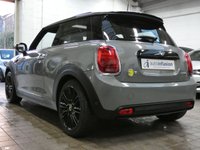 USED 2021 71 MINI Electric Hatch Cooper SE 32.6kWh Level 3 Hatchback 3dr Electric Auto (184 ps) BIG SPEC HEAD UP DISPLAY SAT NAV HEATED LEATHER INTERIOR REAR VIEW CAMERA CRUISE CONTROL PARKING SENSORS 1 OWNER SERVICE HISTORY WARRANTY