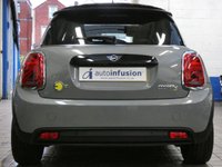 USED 2021 71 MINI Electric Hatch Cooper SE 32.6kWh Level 3 Hatchback 3dr Electric Auto (184 ps) BIG SPEC HEAD UP DISPLAY SAT NAV HEATED LEATHER INTERIOR REAR VIEW CAMERA CRUISE CONTROL PARKING SENSORS 1 OWNER SERVICE HISTORY WARRANTY
