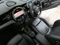 USED 2021 71 MINI Electric Hatch Cooper SE 32.6kWh Level 3 Hatchback 3dr Electric Auto (184 ps) BIG SPEC HEAD UP DISPLAY SAT NAV HEATED LEATHER INTERIOR REAR VIEW CAMERA CRUISE CONTROL PARKING SENSORS 1 OWNER SERVICE HISTORY WARRANTY
