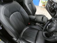 USED 2021 71 MINI Electric Hatch Cooper SE 32.6kWh Level 3 Hatchback 3dr Electric Auto (184 ps) BIG SPEC HEAD UP DISPLAY SAT NAV HEATED LEATHER INTERIOR REAR VIEW CAMERA CRUISE CONTROL PARKING SENSORS 1 OWNER SERVICE HISTORY WARRANTY