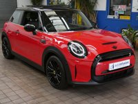 USED 2022 22 MINI Electric Hatch Cooper SE 32.6kWh Level 3 Hatchback 3dr Electric Auto (184 ps) BIG SPEC HEAD UP DISPLAY SAT NAV HEATED LEATHER INTERIOR REAR VIEW CAMERA CRUISE CONTROL PARKING SENSORS 1 OWNER SERVICE HISTORY WARRANTY