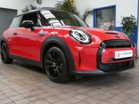 USED 2022 22 MINI Electric Hatch Cooper SE 32.6kWh Level 3 Hatchback 3dr Electric Auto (184 ps) BIG SPEC HEAD UP DISPLAY SAT NAV HEATED LEATHER INTERIOR REAR VIEW CAMERA CRUISE CONTROL PARKING SENSORS 1 OWNER SERVICE HISTORY WARRANTY