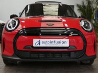 USED 2022 22 MINI Electric Hatch Cooper SE 32.6kWh Level 3 Hatchback 3dr Electric Auto (184 ps) BIG SPEC HEAD UP DISPLAY SAT NAV HEATED LEATHER INTERIOR REAR VIEW CAMERA CRUISE CONTROL PARKING SENSORS 1 OWNER SERVICE HISTORY WARRANTY