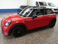 USED 2022 22 MINI Electric Hatch Cooper SE 32.6kWh Level 3 Hatchback 3dr Electric Auto (184 ps) BIG SPEC HEAD UP DISPLAY SAT NAV HEATED LEATHER INTERIOR REAR VIEW CAMERA CRUISE CONTROL PARKING SENSORS 1 OWNER SERVICE HISTORY WARRANTY