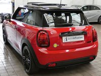 USED 2022 22 MINI Electric Hatch Cooper SE 32.6kWh Level 3 Hatchback 3dr Electric Auto (184 ps) BIG SPEC HEAD UP DISPLAY SAT NAV HEATED LEATHER INTERIOR REAR VIEW CAMERA CRUISE CONTROL PARKING SENSORS 1 OWNER SERVICE HISTORY WARRANTY