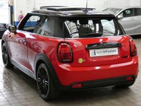 USED 2022 22 MINI Electric Hatch Cooper SE 32.6kWh Level 3 Hatchback 3dr Electric Auto (184 ps) BIG SPEC HEAD UP DISPLAY SAT NAV HEATED LEATHER INTERIOR REAR VIEW CAMERA CRUISE CONTROL PARKING SENSORS 1 OWNER SERVICE HISTORY WARRANTY