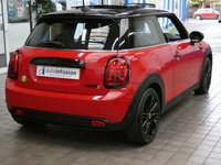 USED 2022 22 MINI Electric Hatch Cooper SE 32.6kWh Level 3 Hatchback 3dr Electric Auto (184 ps) BIG SPEC HEAD UP DISPLAY SAT NAV HEATED LEATHER INTERIOR REAR VIEW CAMERA CRUISE CONTROL PARKING SENSORS 1 OWNER SERVICE HISTORY WARRANTY