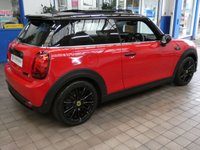 USED 2022 22 MINI Electric Hatch Cooper SE 32.6kWh Level 3 Hatchback 3dr Electric Auto (184 ps) BIG SPEC HEAD UP DISPLAY SAT NAV HEATED LEATHER INTERIOR REAR VIEW CAMERA CRUISE CONTROL PARKING SENSORS 1 OWNER SERVICE HISTORY WARRANTY