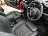 USED 2022 22 MINI Electric Hatch Cooper SE 32.6kWh Level 3 Hatchback 3dr Electric Auto (184 ps) BIG SPEC HEAD UP DISPLAY SAT NAV HEATED LEATHER INTERIOR REAR VIEW CAMERA CRUISE CONTROL PARKING SENSORS 1 OWNER SERVICE HISTORY WARRANTY