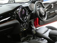 USED 2022 22 MINI Electric Hatch Cooper SE 32.6kWh Level 3 Hatchback 3dr Electric Auto (184 ps) BIG SPEC HEAD UP DISPLAY SAT NAV HEATED LEATHER INTERIOR REAR VIEW CAMERA CRUISE CONTROL PARKING SENSORS 1 OWNER SERVICE HISTORY WARRANTY