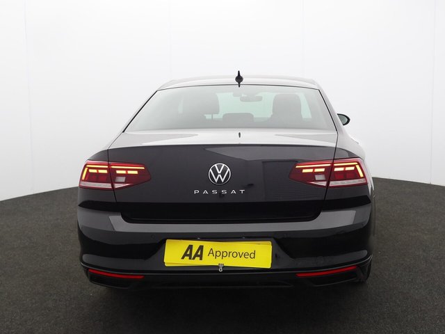 2021 Volkswagen Passat 1.5L Sel 4dr - Photo 9