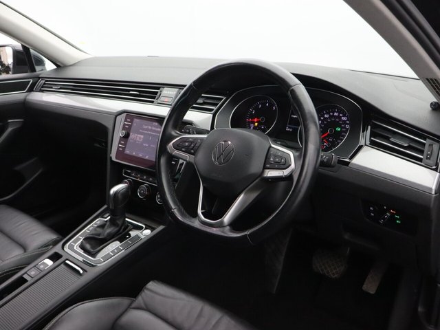 2021 Volkswagen Passat 1.5L Sel 4dr - Photo 12