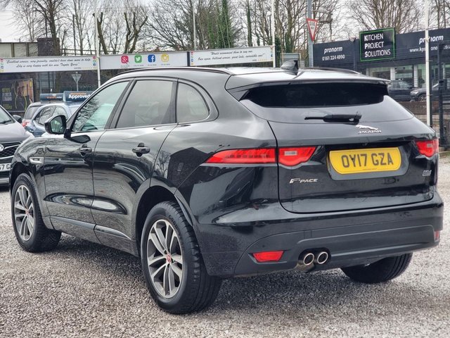 2017 JAGUAR F-PACE - Photo 2