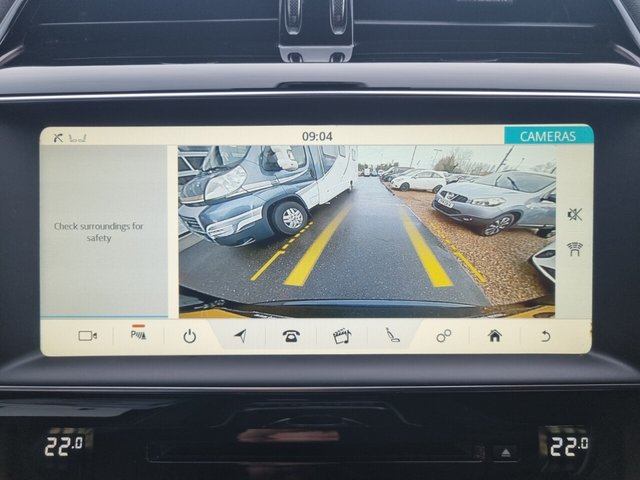 2020 JAGUAR F-PACE - Photo 3