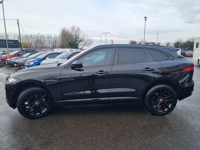 2020 JAGUAR F-PACE - Photo 8