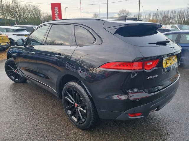 2020 JAGUAR F-PACE - Photo 9