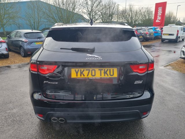 2020 JAGUAR F-PACE - Photo 10