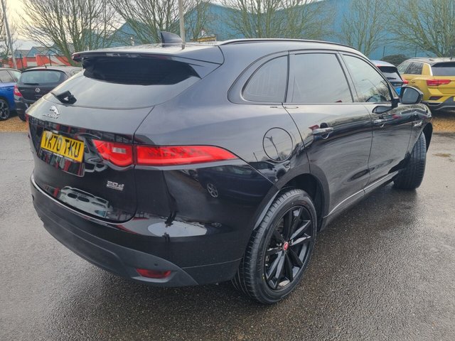 2020 JAGUAR F-PACE - Photo 11