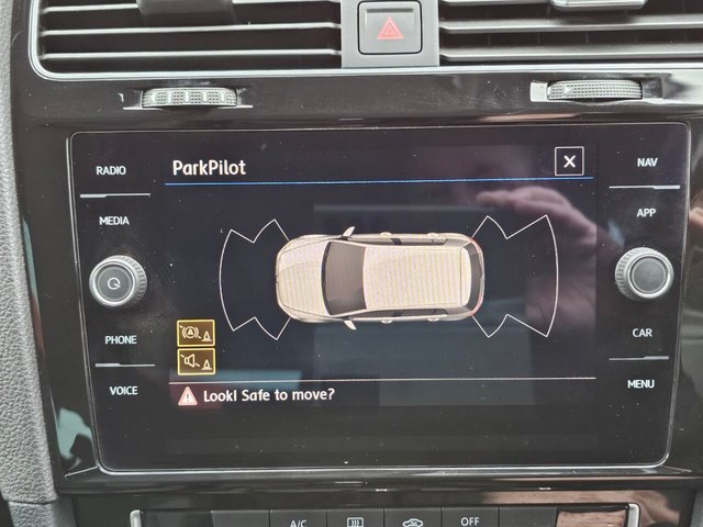 2019 VOLKSWAGEN GOLF - Photo 3