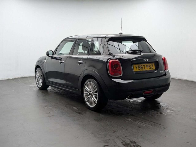USED 2017 67 MINI HATCH 1.5 Cooper Hatchback 5dr Petrol Auto Euro 6 (s/s) (136 ps) CHILI PACK+CRUISE CONTROL CLICK & COLLECT/HOME DELIVERY