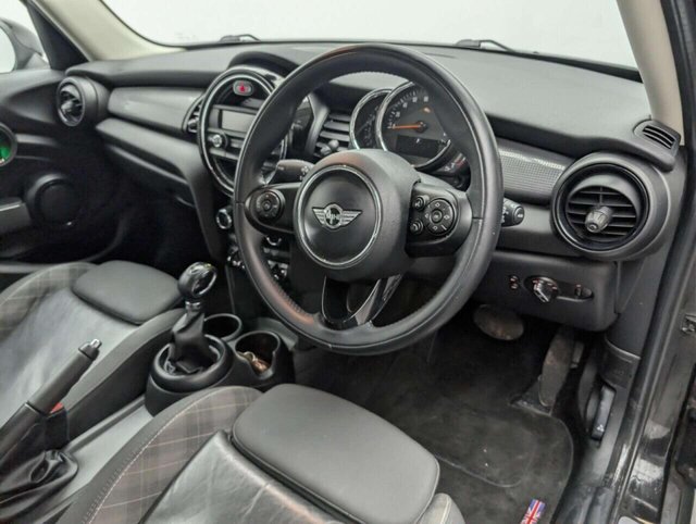 USED 2017 67 MINI HATCH 1.5 Cooper Hatchback 5dr Petrol Auto Euro 6 (s/s) (136 ps) CHILI PACK+CRUISE CONTROL CLICK & COLLECT/HOME DELIVERY